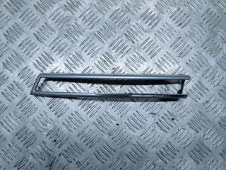 заглушка (решетка) в бампер Volkswagen Passat B6 2007, 2.0 л., TDi, дизель, 6МКПП, серебристый, универсал, передний привод, правый руль, 3C0807717C