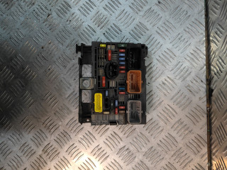 блок предохранителей Citroen Berlingo 2 поколение (B9) 2012, 1.6 л., HDi, 9HN (DV6ETED), дизель, МКПП, белый, фургон, передний привод, правый руль, 9675878480