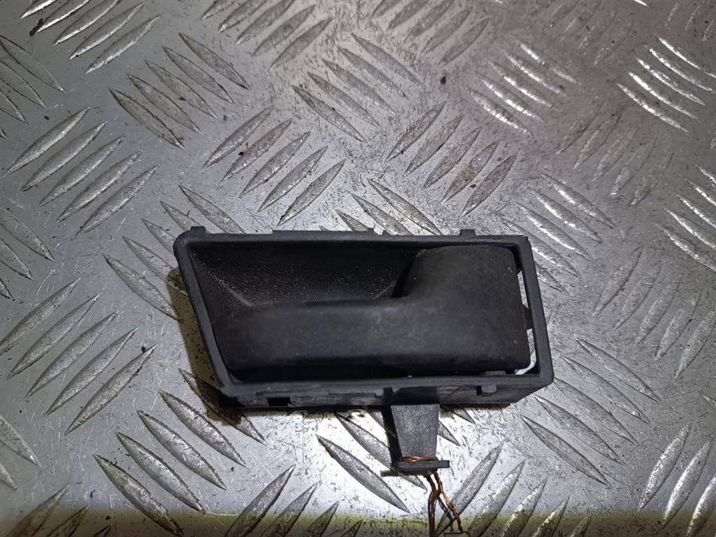 ручка внутренняя передняя правая Volkswagen Golf 2 поколение 1991, 321837236A - фото №1