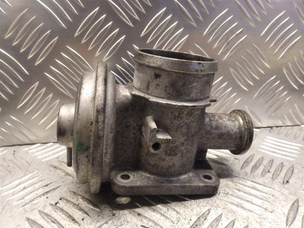 клапан EGR BMW 5 серия E39 2000, 2.5 л., D, дизель, 7.28138.00 - фото №1