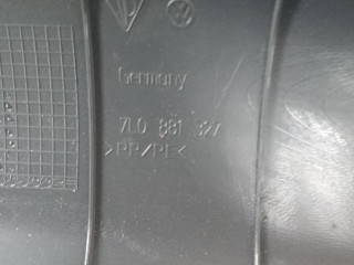 Пластик салазок сидений Audi Q7 4L 2006, 3.0 л., TDi, BUG, дизель, АКПП, бежево-серый, внедорожник 5 дв., полный привод, правый руль, 7L0881327