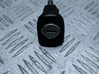 личинка дверного замка Volkswagen Passat B5 1999, 1U0837168