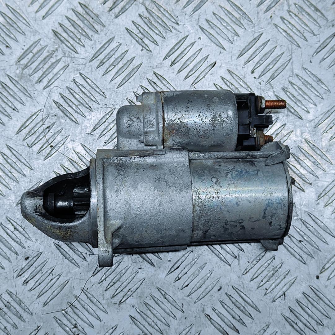 стартер Alfa Romeo 159 1 поколение 2008, 1.8 л., i, 939 A4.000, бензин, МКПП, передний привод, 55556092, 8000048, 5M29 - фото №1