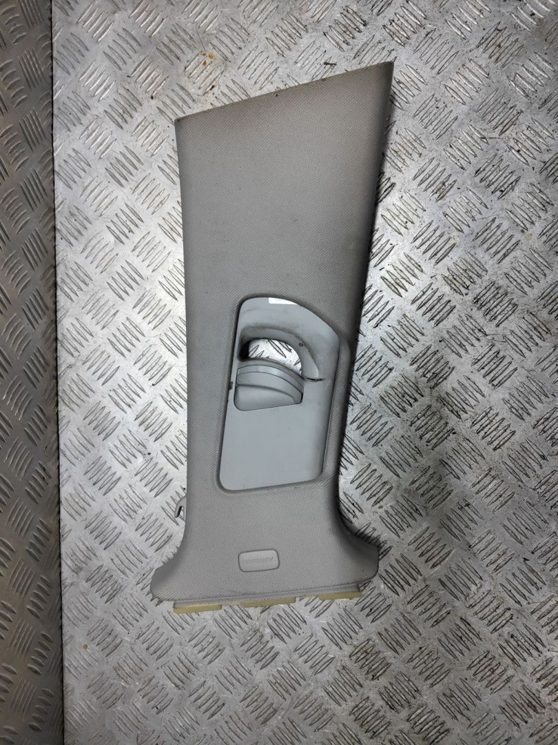 обшивка стойки центральной правой Audi A6 4F/C6 2006, 2.4 л., i, BDW, бензин, вариатор, чёрный, седан, передний привод, правый руль, 4F0867244 - фото №1