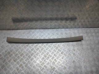 обшивка крышки багажника Audi Q7 4L 2006, 3.0 л., TDi, BUG, дизель, АКПП, бежево-серый, внедорожник 5 дв., полный привод, правый руль, 4L0867606