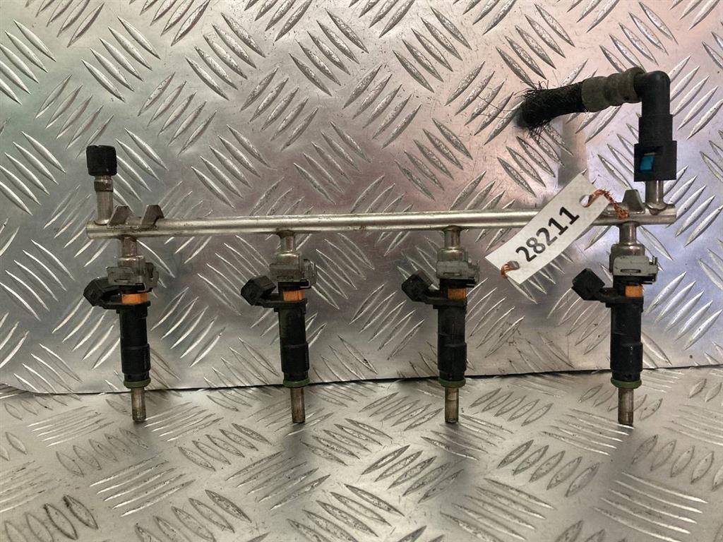 топливная рампа Opel Zafira 2 поколение (B) 2007, 1.8 л., i, бензин, 55353806, 7275A04287 - фото №1