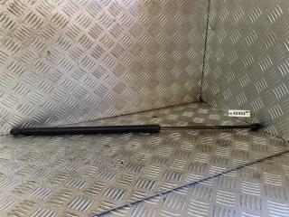 амортизатор крышки багажника (3-5 двери) Volkswagen Caddy 3 поколение 2006, минивэн, 2K0827550