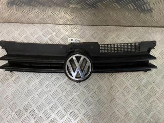 решетка радиатора Volkswagen Golf 4 поколение 2001, 1J0853651H