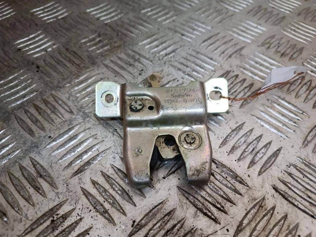 замок багажника Audi 80 B3 1990, седан, 893827505A - фото №1