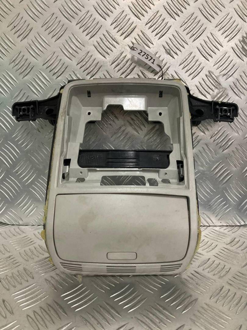 фонарь салона (плафон) Volkswagen Passat B6 2010, TDi, 3C0868519 - фото №1