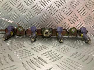 топливная рампа Toyota Corolla Verso 1 поколение E121 2003, 1.8 л., i, бензин, 2325022100