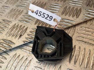 кронштейн радиатора Volkswagen Passat B6 2007, 2.0 л., TDi, BMR, дизель, 6МКПП, чёрный, седан, передний привод, правый руль, 1K0121367D