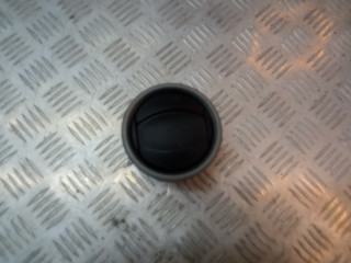 дефлектор обдува салона Citroen Berlingo 2 поколение (B9) 2012, 1.6 л., HDi, 9HN (DV6ETED), дизель, МКПП, белый, фургон, передний привод, правый руль, 9680899377