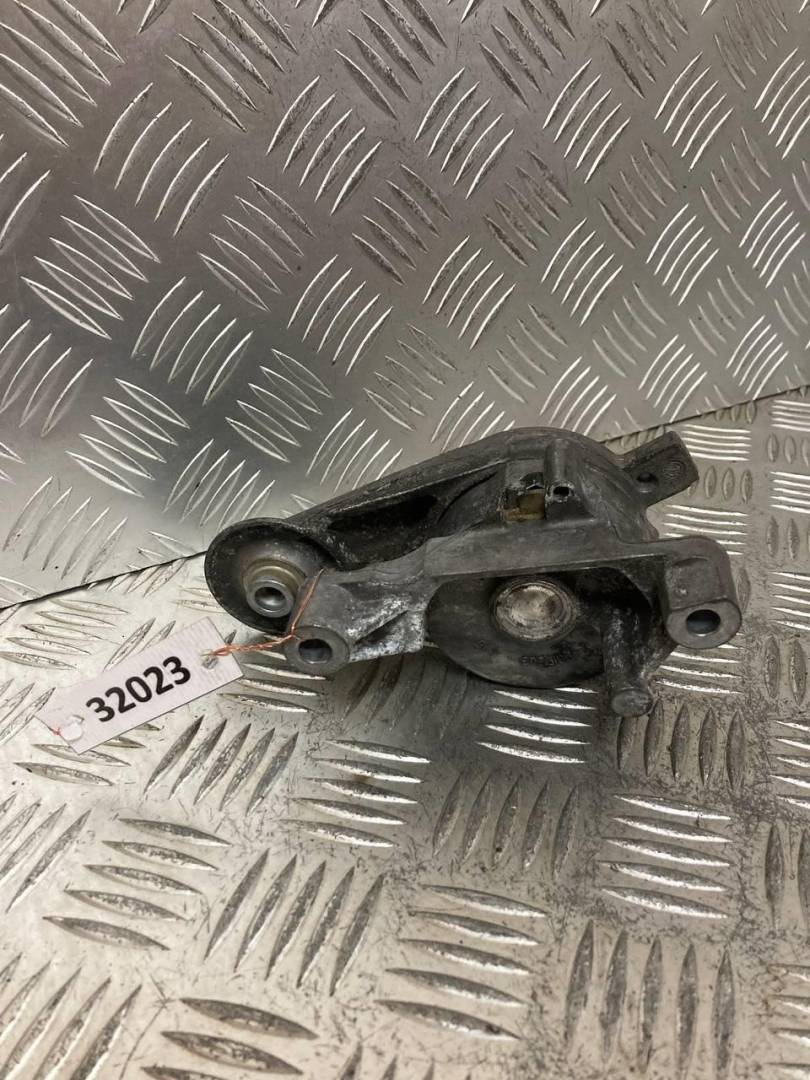 механизм натяжения ремня, цепи Volkswagen Touran 1 поколение 2004, 1.9 л., TDi, дизель, 03G903315A - фото №1