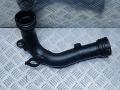 патрубок интеркулера Volkswagen Golf 5 поколение 2008, 2.0 л., TDi, BKD, дизель, АКПП, передний привод, 1K0145770D, 1K0145762AD - фото №2