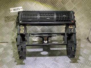 дефлектор обдува салона Audi 100 4A/C4 1993, 4A0857007C, 4A1820951B