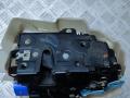 замок двери передней левой Volkswagen Touareg 1 поколение 2006, 2.5 л., TDi, BAC, дизель, АКПП, черный, полный привод, правый руль, 3D2837015 - фото №4