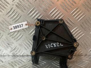 кронштейн (крепление) Opel Astra G 2001, 1.6 л., i, бензин, 90560079