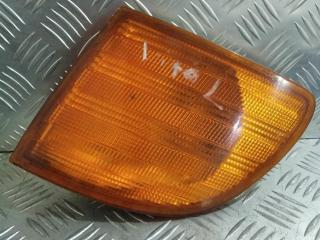 поворотник левый Mercedes-Benz Vito W638 1997