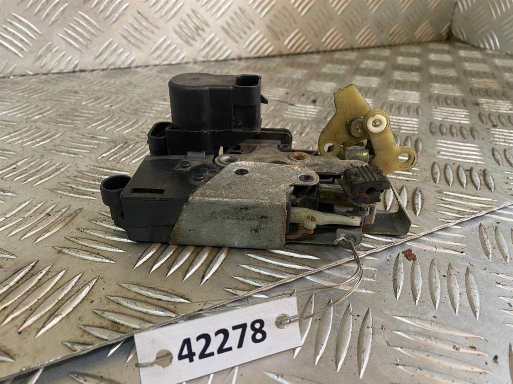 замок двери передней правой Fiat Brava 1 поколение 1999 - фото №1