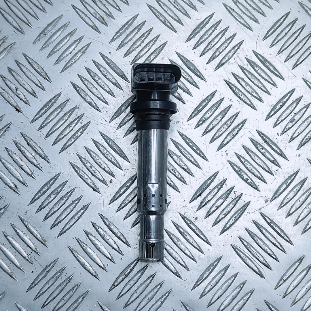 катушка зажигания Volkswagen Polo 4 поколение 2005, 1.4 л., i, бензин, 5МКПП, передний привод, R0401S00403, U5002 - фото №1