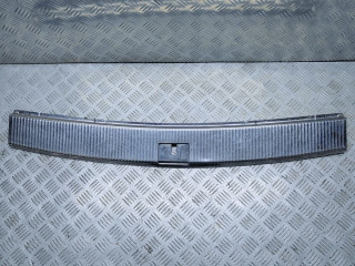 накладка внутренняя на заднюю панель кузова Volkswagen Touareg 1 поколение [рестайлинг] 2007, 2.5 л., TDi, BPE, дизель, АКПП, чёрный, внедорожник 5 дв., полный привод, правый руль, 7L6863459E