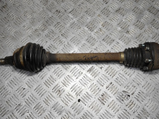 полуось передняя левая (приводной вал, ШРУС) Volkswagen Golf 4 поколение 2001, 1.4 л., BCA, бензин