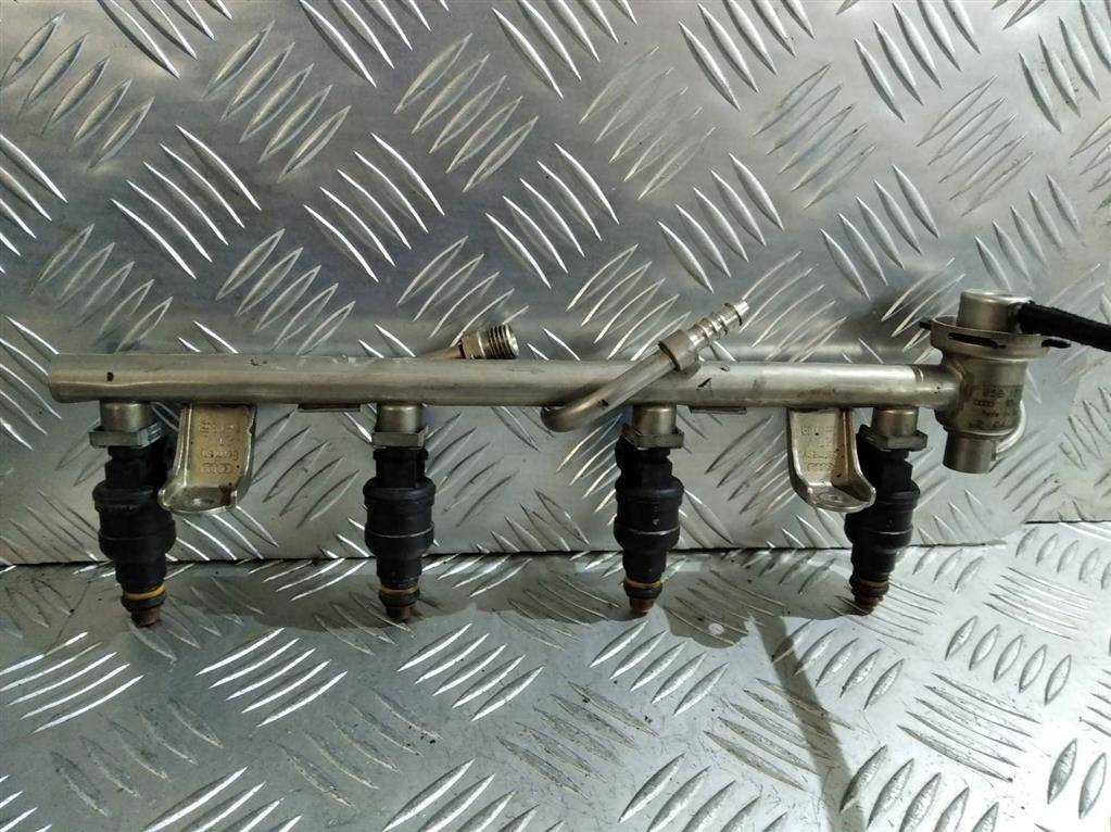 топливная рампа Audi A4 B5 1998, 1.8 л., i, бензин, 0280150444, 058133551A, 058133681, 058133881 - фото №1
