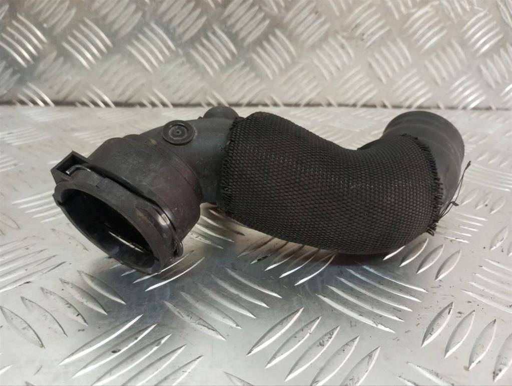 патрубок радиатора Land Rover Discovery 5 поколение 2018, 3.0 л., 306DT, дизель, АКПП, фиолетовый, полный привод, правый руль, PA66GF30 - фото №1