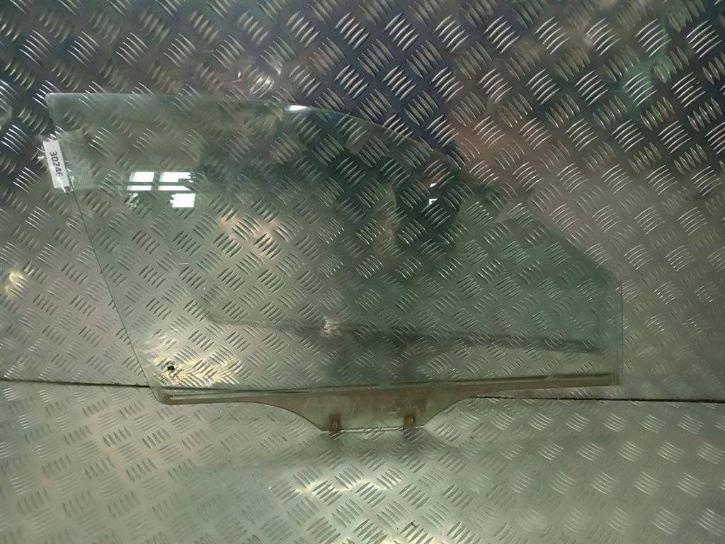 стекло двери передней правой Kia Clarus 1 поколение 1998, седан, 43R00107 - фото №1