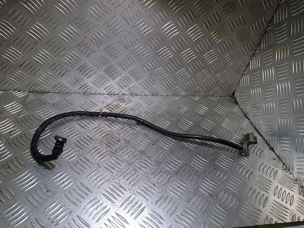 плюсовой провод аккумулятора Skoda Praktik 1 поколение 2010, 1.2 л., TDi, CFWA, дизель, МКПП, 6R0971228N - фото №1