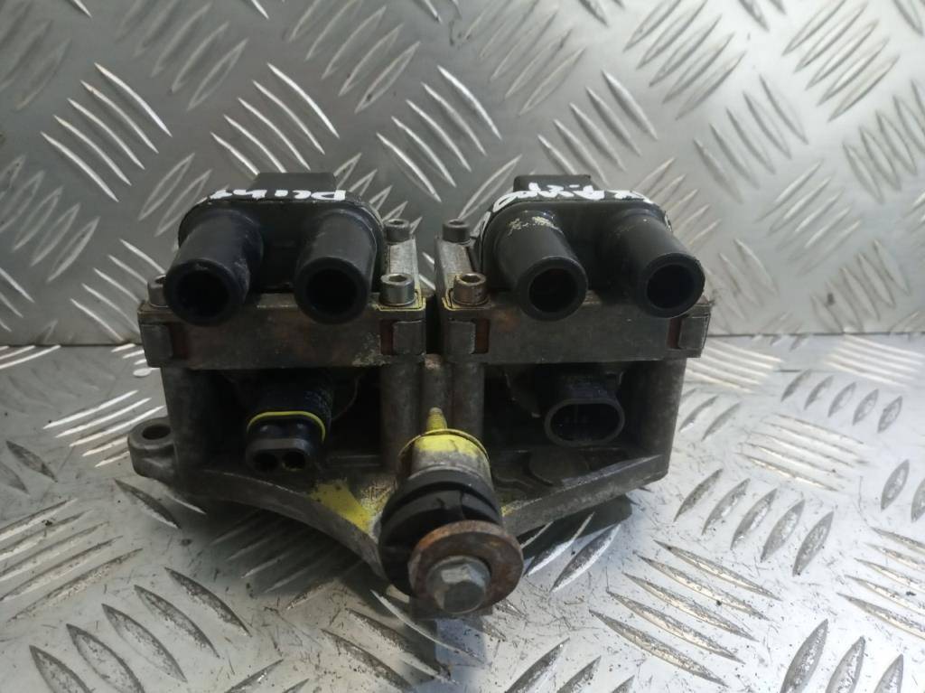 катушка зажигания Fiat 2002, 1.2 л., i, бензин, 46543230 - фото №1
