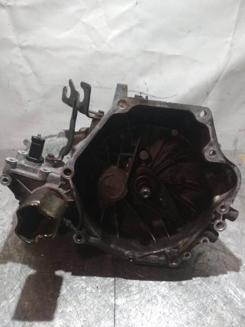 КПП механическая (МКПП) Chrysler PT Cruiser 1 поколение 2001, 2.0 л., i, бензин, 4668776AD - фото №1