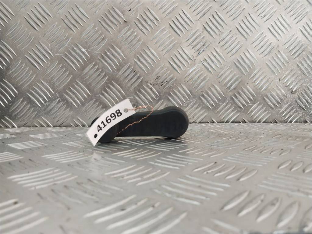 ручка стеклоподъемника Volkswagen Golf 3 поколение 1996, 1H0837581 - фото №1