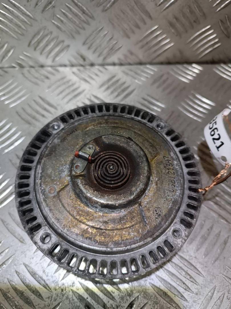 вискомуфта Volkswagen Passat B5 1998, 1.6 л., i, бензин, 06B121347 - фото №1