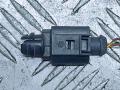 датчик температуры Volkswagen Golf 5 поколение 2005, 1.9 л., TDi, дизель, 5МКПП, передний привод, 1J0973702, 8Z0820535 - фото №2