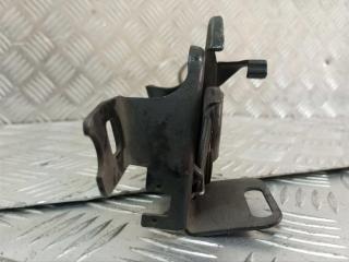 замок капота Volkswagen Golf 3 поколение 1994