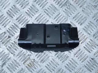 кронштейн (крепление) Volkswagen Touareg 1 поколение [рестайлинг] 2007, 2.5 л., TDi, BPE, дизель, АКПП, чёрный, внедорожник 5 дв., полный привод, правый руль, 7L6827529
