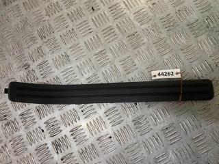 накладка на порог Volkswagen Touareg 1 поколение [рестайлинг] 2008, 3.0 л., TDi, BKS, дизель, АКПП, чёрный, внедорожник 5 дв., полный привод, правый руль, 7L0853794D