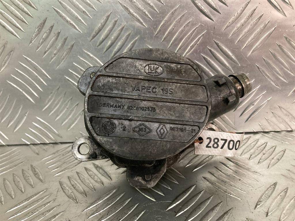 насос вакуумный Renault Espace 4 поколение 2004, 2.2 л., DCi, дизель, 8200102535 - фото №1