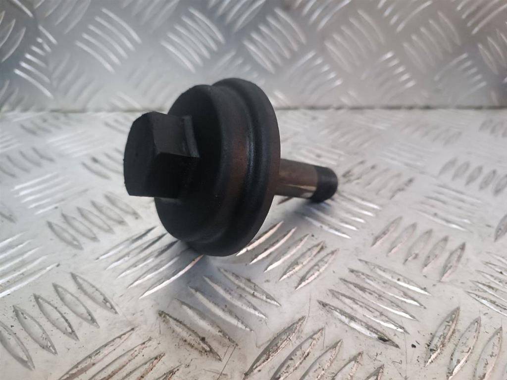 крышка масляного стакана Volkswagen Passat B4 1995, 1.9 л., TDi, дизель, 021117063A - фото №1