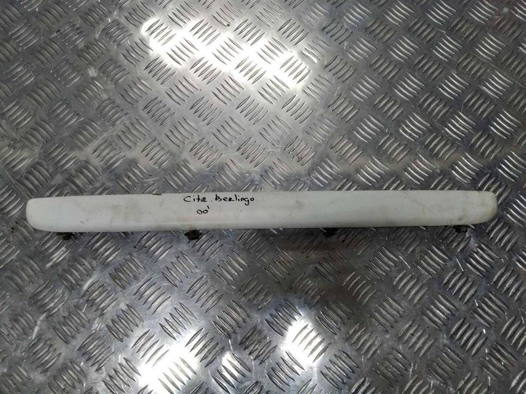 накладка подсветки номера Citroen Berlingo 1 поколение (M49) 2000, 9619491377 - фото №1