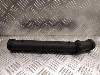 патрубок (трубопровод, шланг) Volkswagen Golf 4 поколение 1999, 1.4 л., i, бензин, 032121065D