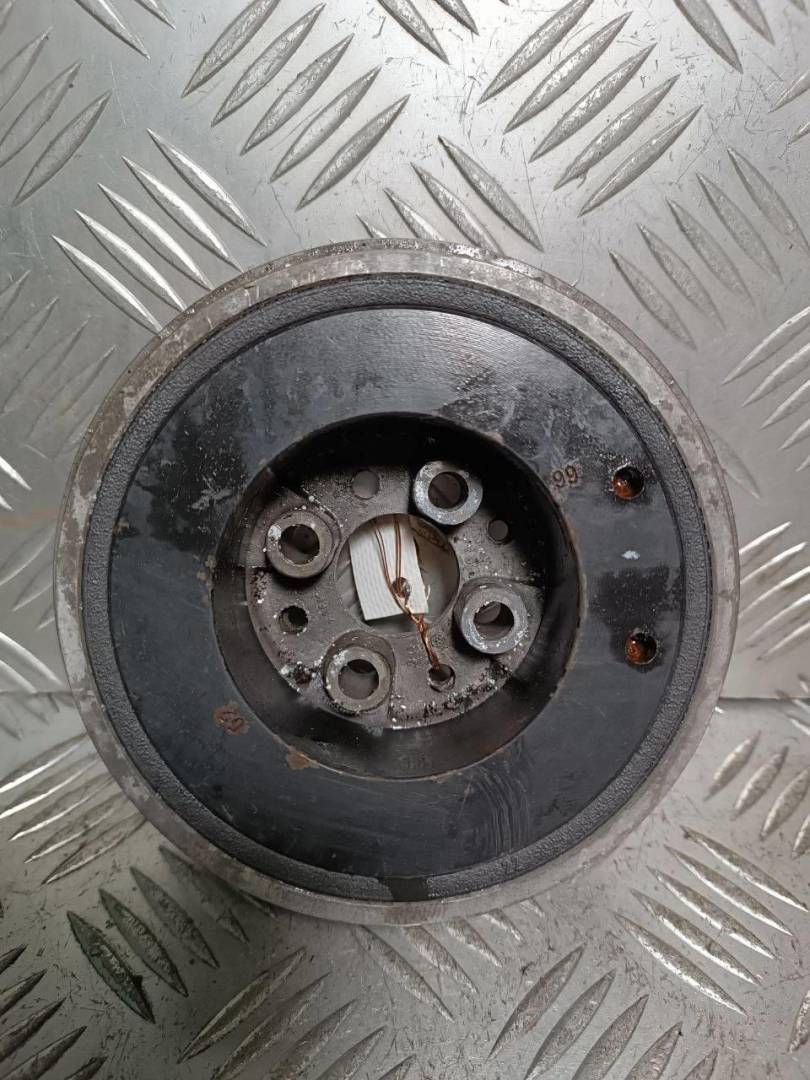 шкив коленвала Volkswagen Golf 4 поколение 2002, 1.9 л., TDi, дизель, 38105243 - фото №1