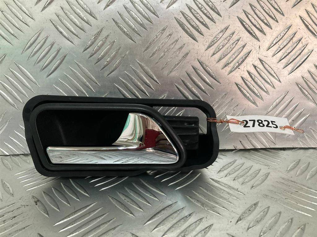 ручка внутренняя передняя правая Volkswagen Touran 1 поколение 2006, минивэн, 1T0837198A - фото №1