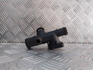 фланец (тройник) системы охлаждения Volkswagen Golf 3 поколение 2000, 1.8 л., i, бензин, 06A121133C