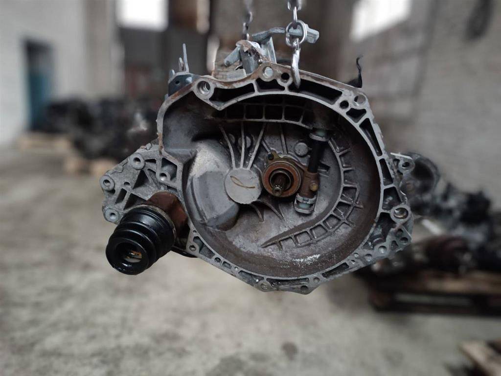 КПП механическая (МКПП) Opel Corsa B 1998, 1.2 л., i, бензин, МКПП, F13C374 - фото №1