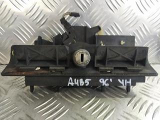 ручка крышки багажника Audi A4 B5 1996, универсал