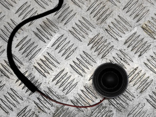 динамик высокочастотный (пищалка) Volkswagen Touareg 1 поколение [рестайлинг] 2008, 3.0 л., TDi, BKS, дизель, АКПП, чёрный, внедорожник 5 дв., полный привод, правый руль, 7L6035415