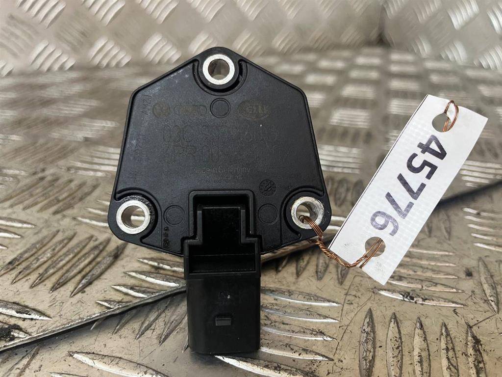 датчик уровня масла Volkswagen Passat B7 2011, 1.6 л., TDi, дизель, МКПП, 03C907660G - фото №1